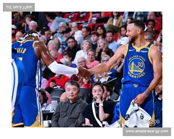 NBA焦点大战来袭 球迷热议西部豪强对决谁能笑到最后 NBA焦点大战来袭 球迷热议西部豪强对决谁能笑到最后